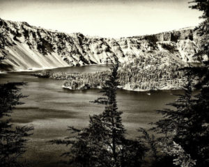 vintage-crater-lake-darrell-mcgahhey